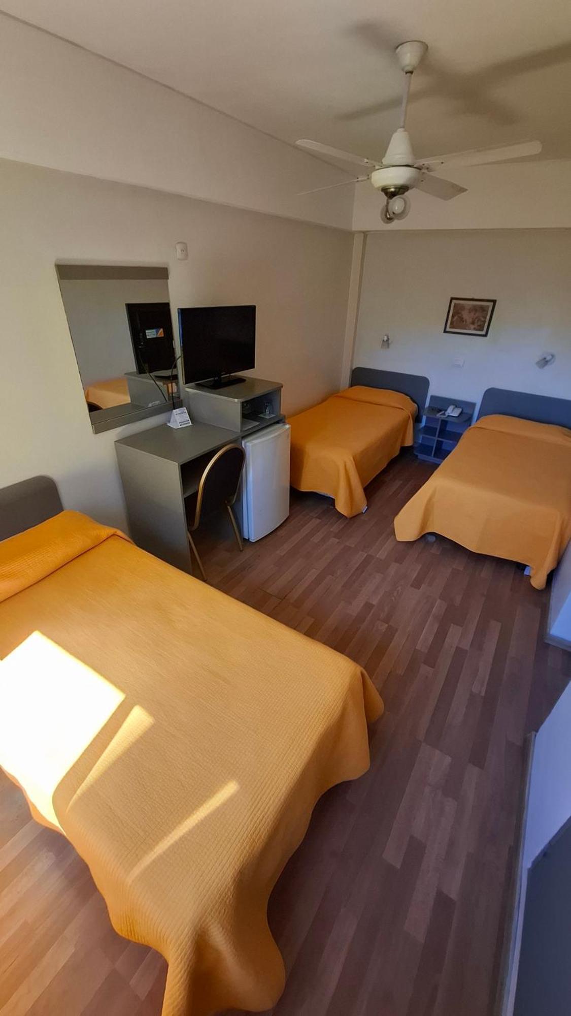 רוסאריו Hotel Mayoral מראה חיצוני תמונה